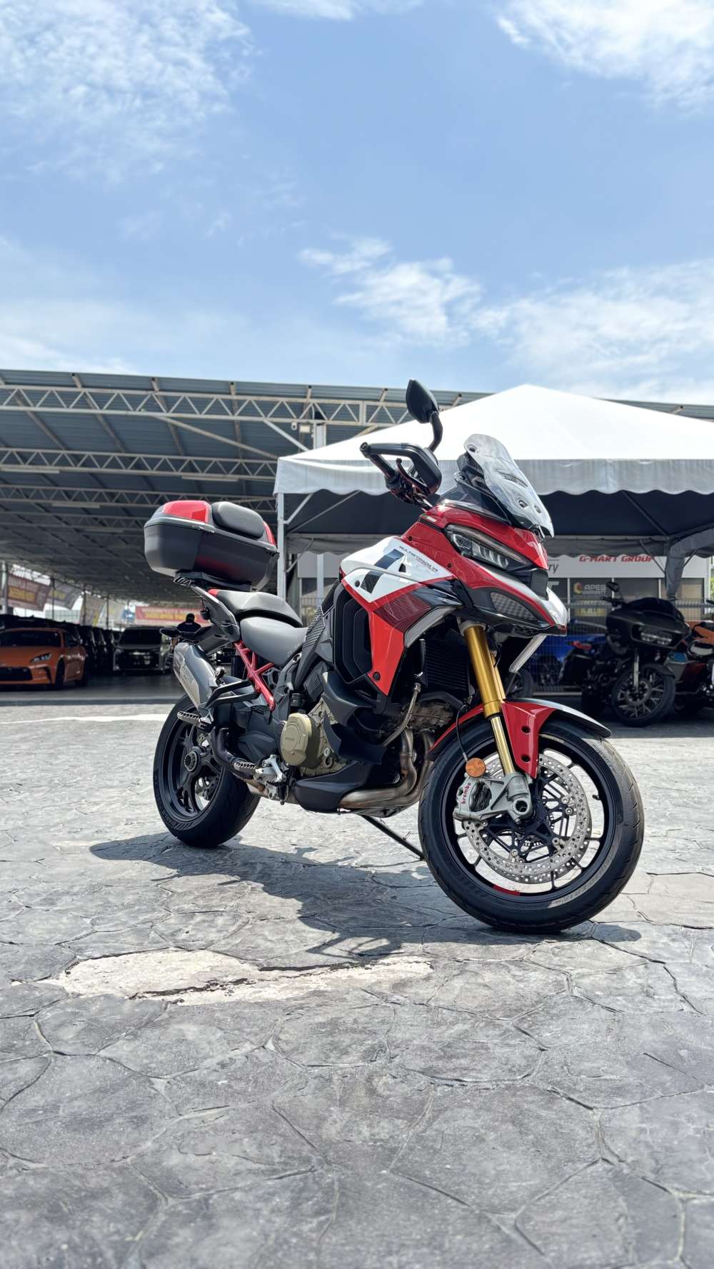 DUCATI MULTISTRADA V4